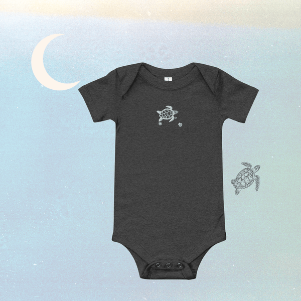Baby Bodysuit embroidered in Sea Turtle and Shells